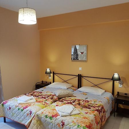 Alexia Ferentinou Apartment ฟิสคาร์โด ภายนอก รูปภาพ