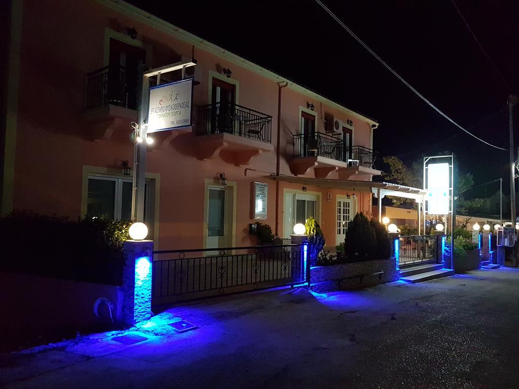 Alexia Ferentinou Apartment ฟิสคาร์โด ภายนอก รูปภาพ