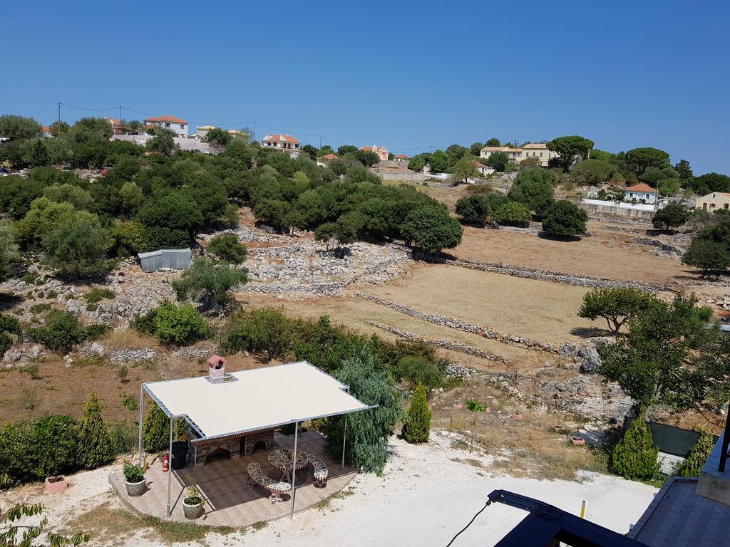 Alexia Ferentinou Apartment ฟิสคาร์โด ภายนอก รูปภาพ